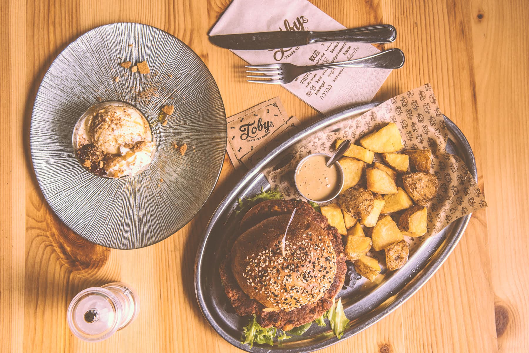 Restaurante Toby eats the world 2 en Sevilla, Andalucía, España - Restaurantes pet friendly