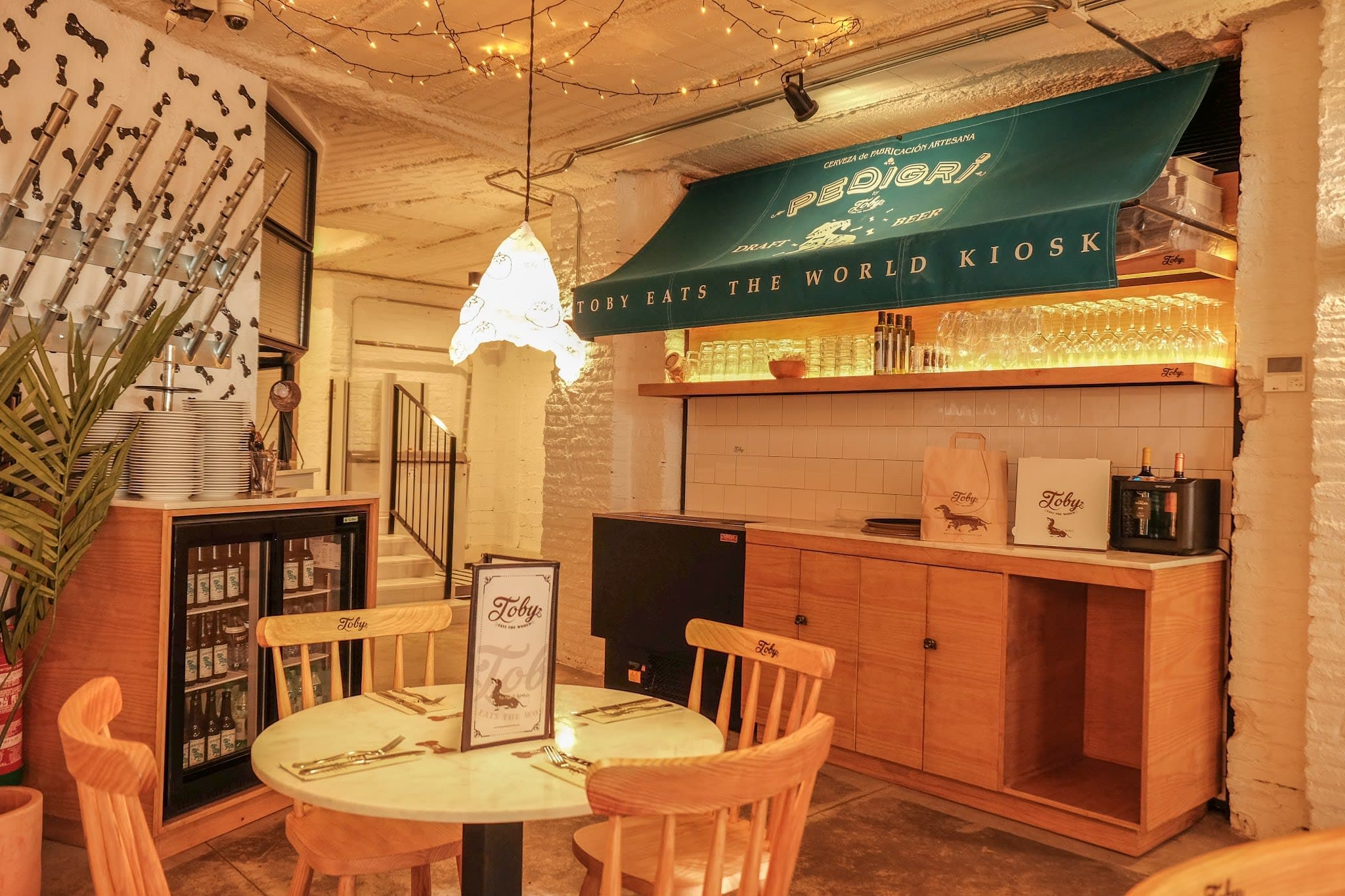 Restaurante Toby eats the world en Sevilla, Andalucía, España - Restaurantes pet friendly