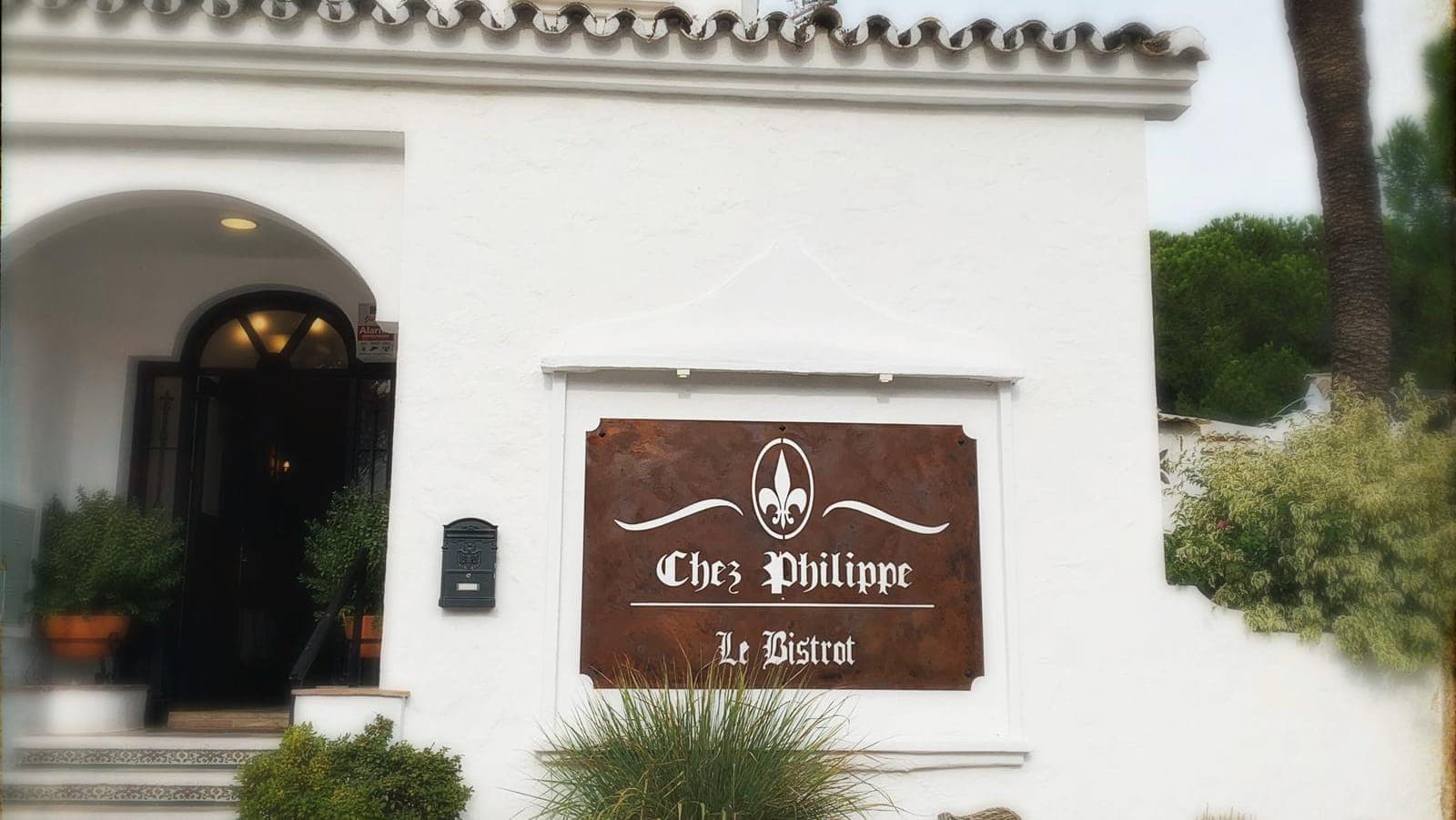 Chez Philippe La Petite Maison en Marbella, Andalucía, España - Restaurantes pet friendly