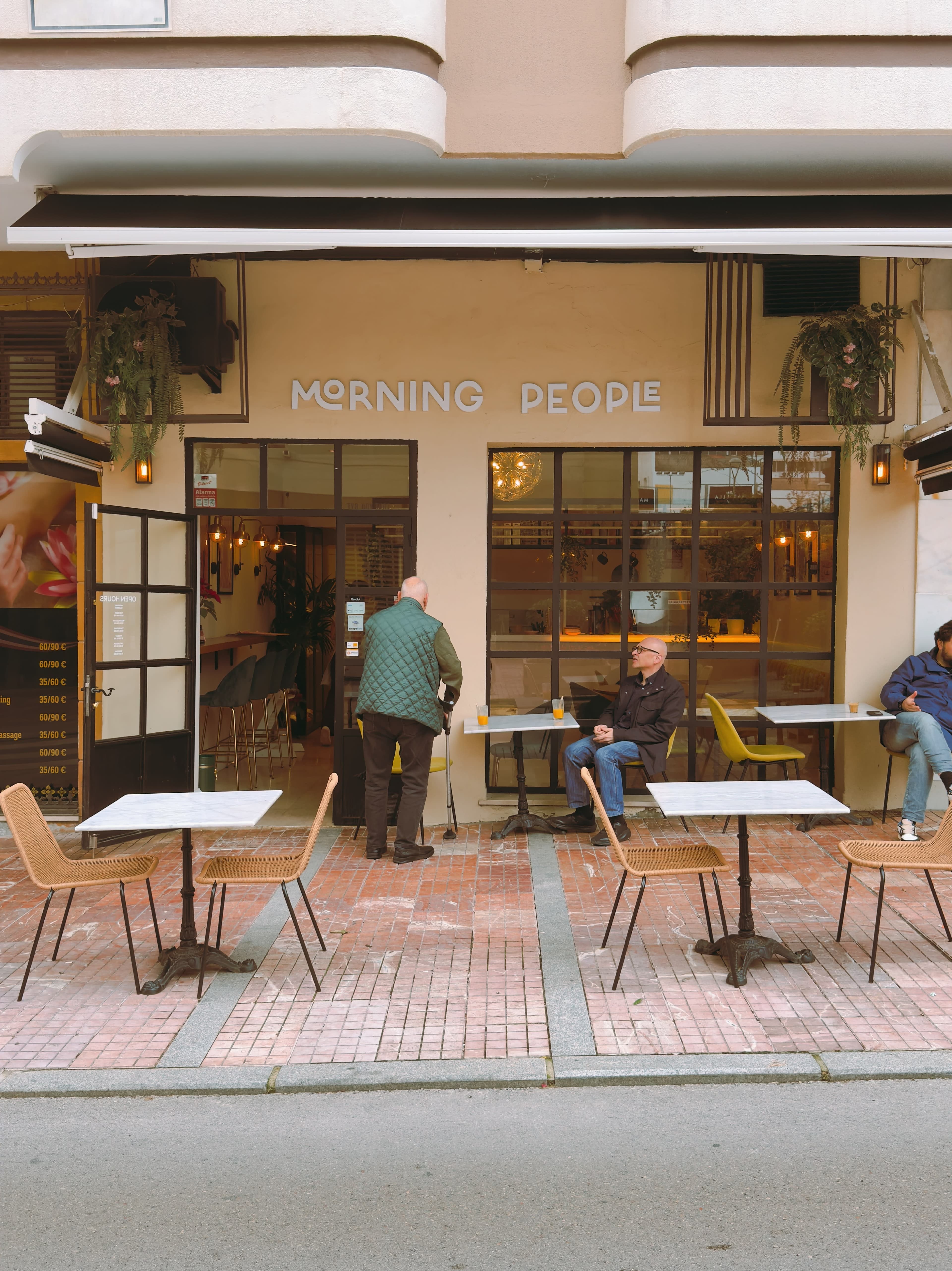 Morning People - Specialty Coffee 2 en Marbella, Andalucía, España - Restaurantes pet friendly