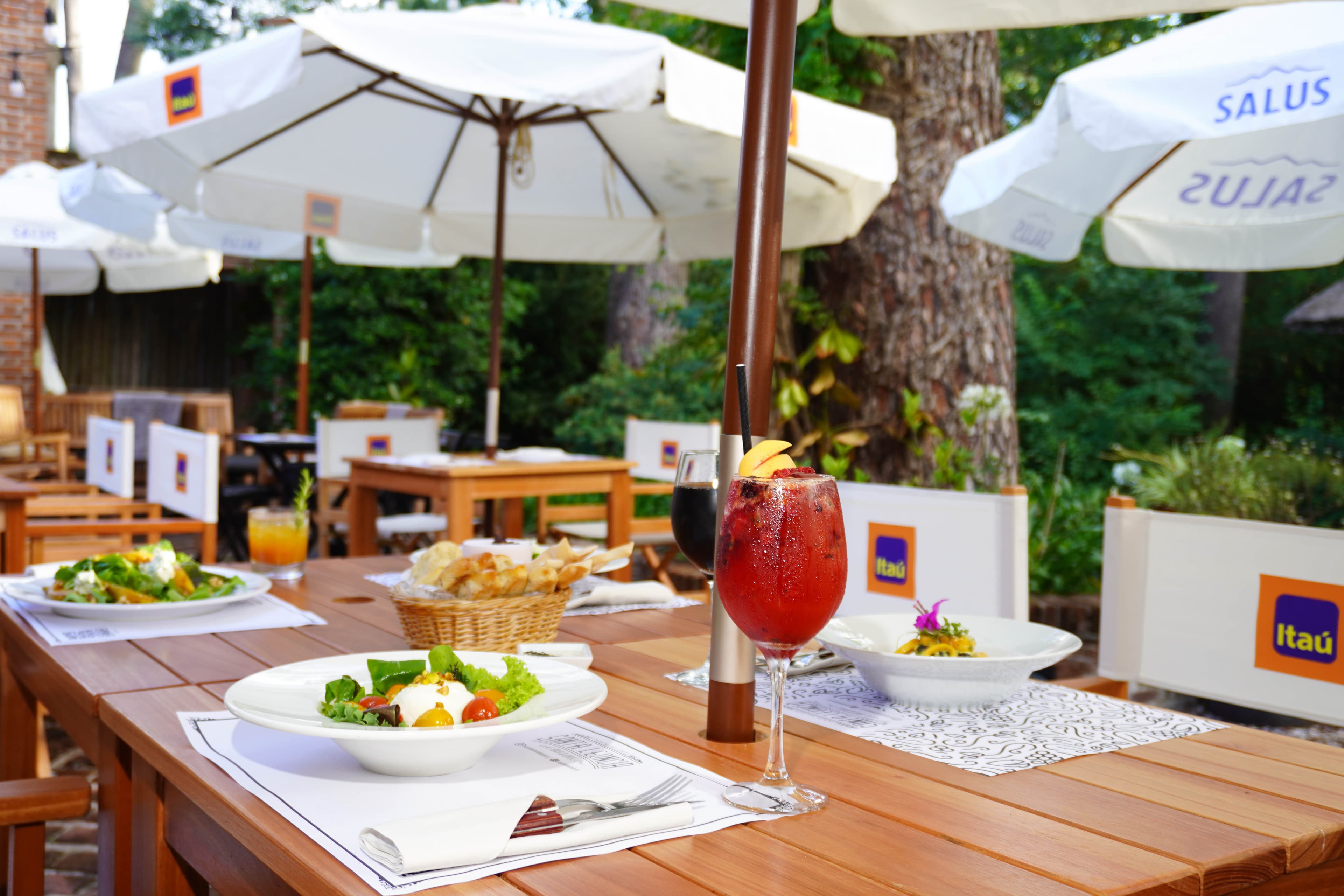 Santa Leoncia Bar & Grill en Punta del Este, Maldonado, Uruguay - Restaurantes pet friendly