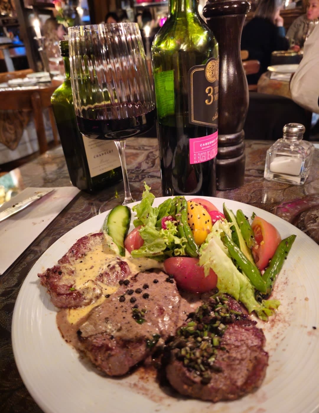 El Patio Café 3 en Bogotá, Cundinamarca, Colombia - Restaurantes pet friendly