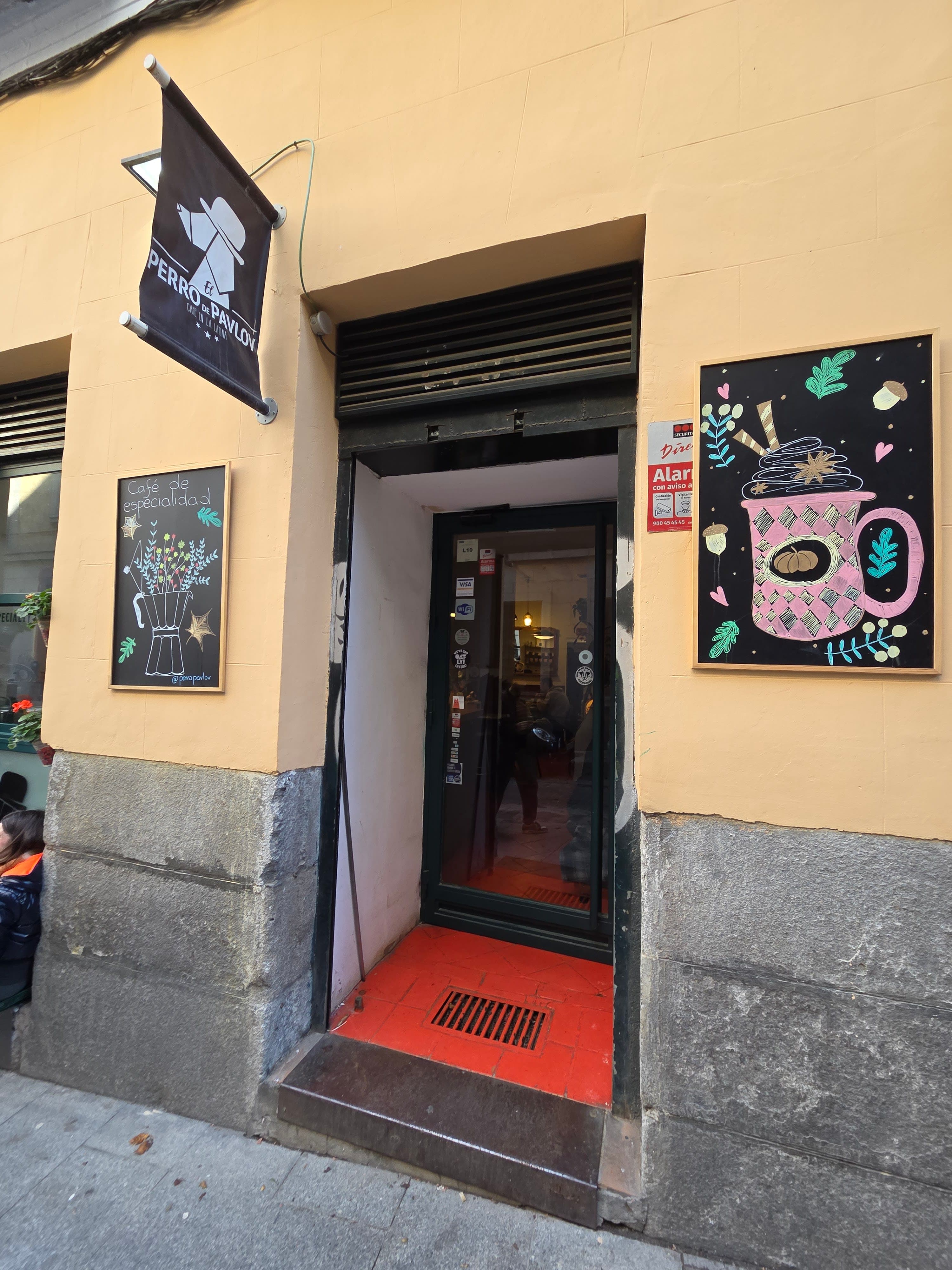 El Perro de Pavlov Café 2 en Madrid, Comunidad de Madrid, España - Restaurantes pet friendly