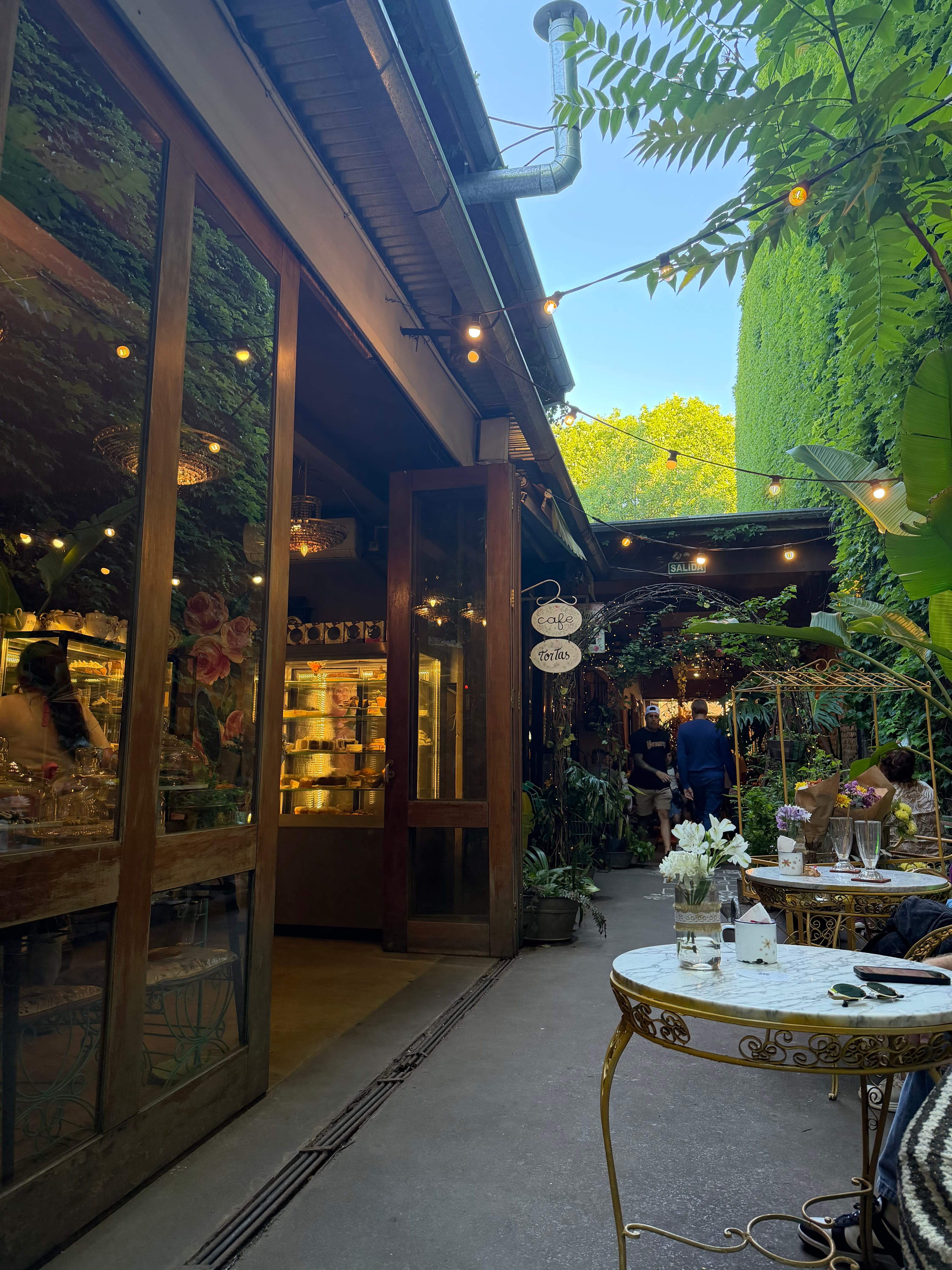 El Patio 2 en Buenos Aires, Buenos Aires, Argentina - Restaurantes pet friendly