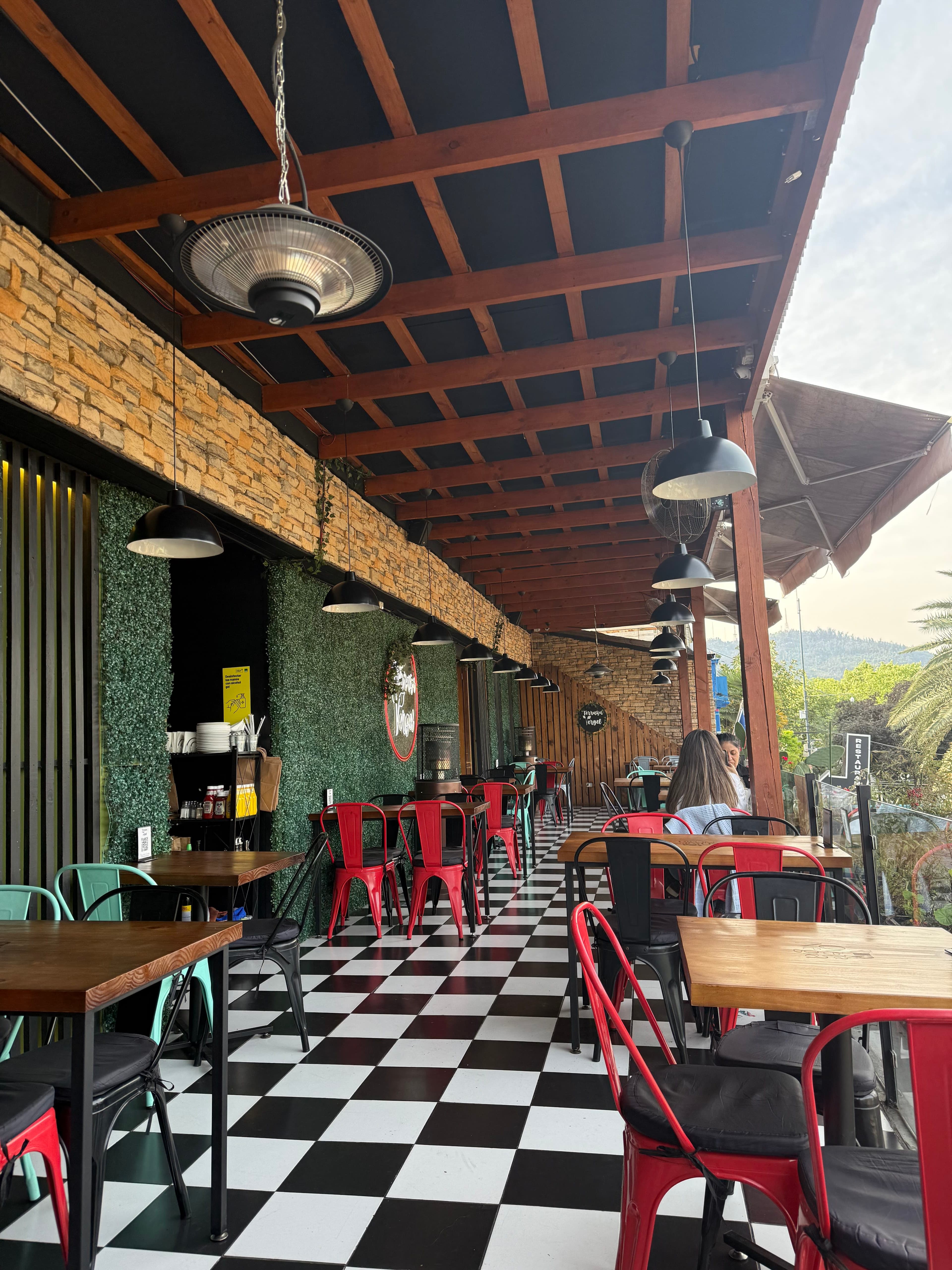 Terraza Vergel en Santiago, Metropolitana de Santiago, Chile - Restaurantes pet friendly