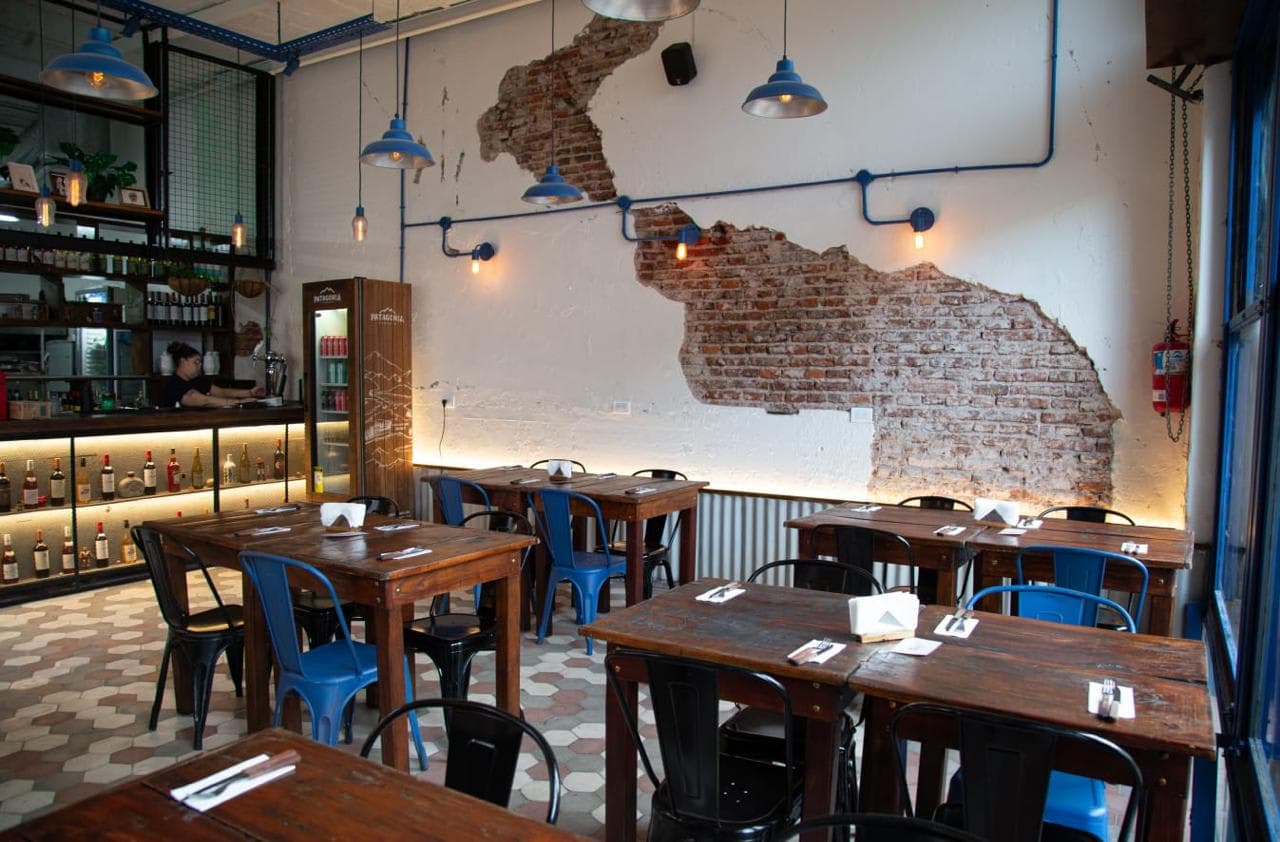 Perro en Buenos Aires, Buenos Aires, Argentina - Restaurantes pet friendly