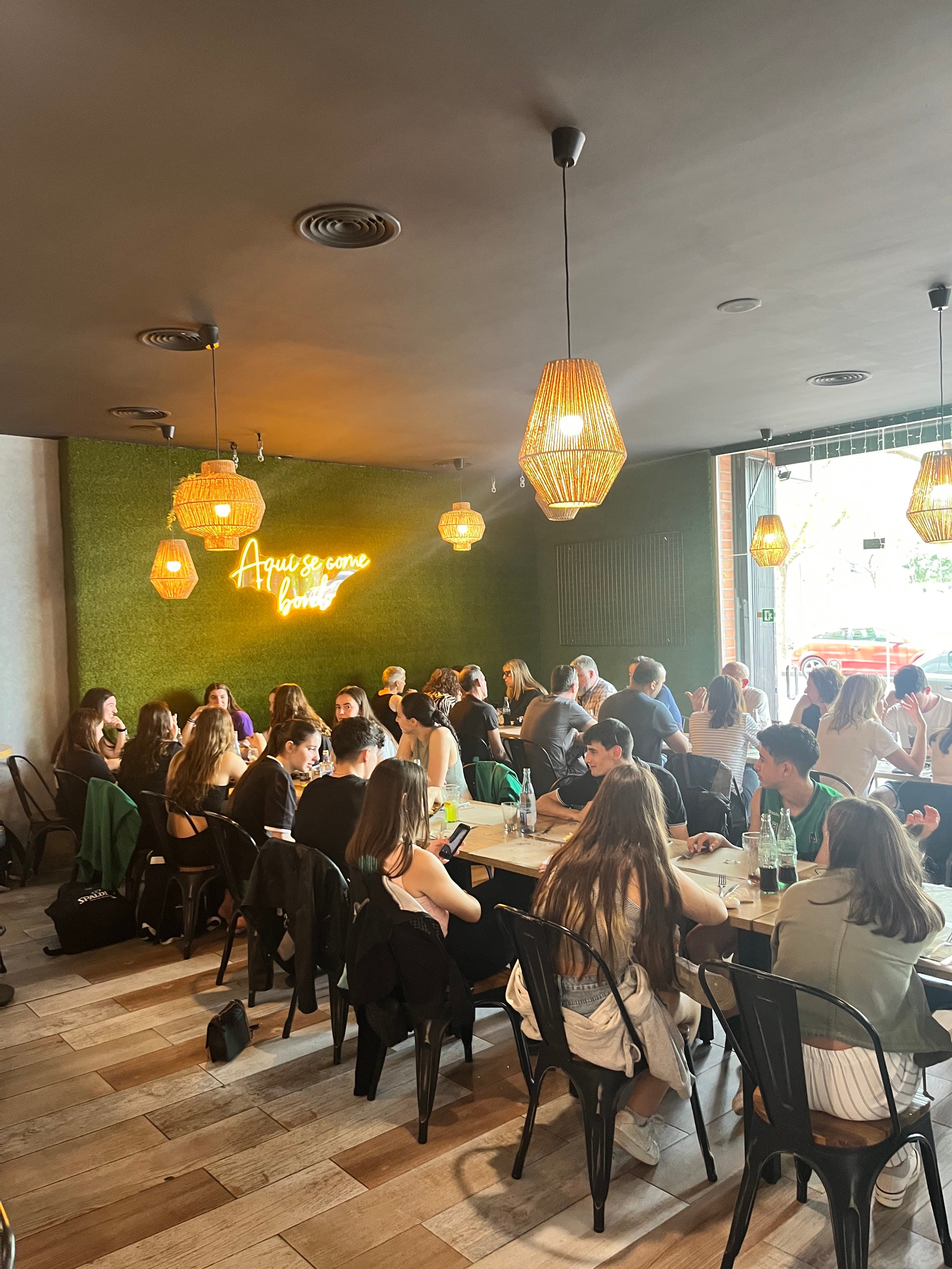 Buana en Reus, Cataluña, España - Restaurantes pet friendly