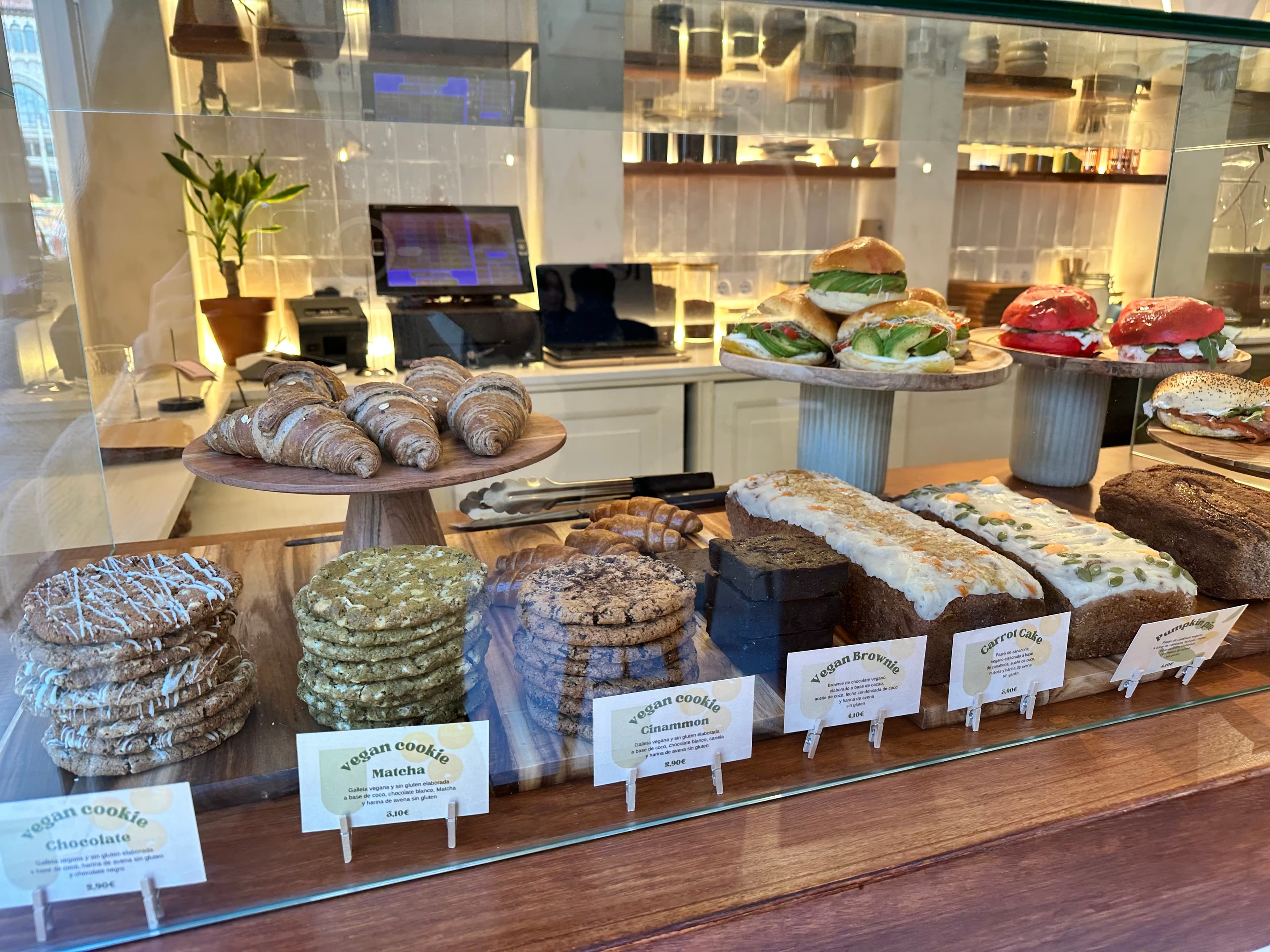 Bloome By Sasha en Barcelona, Cataluña, España - Restaurantes pet friendly