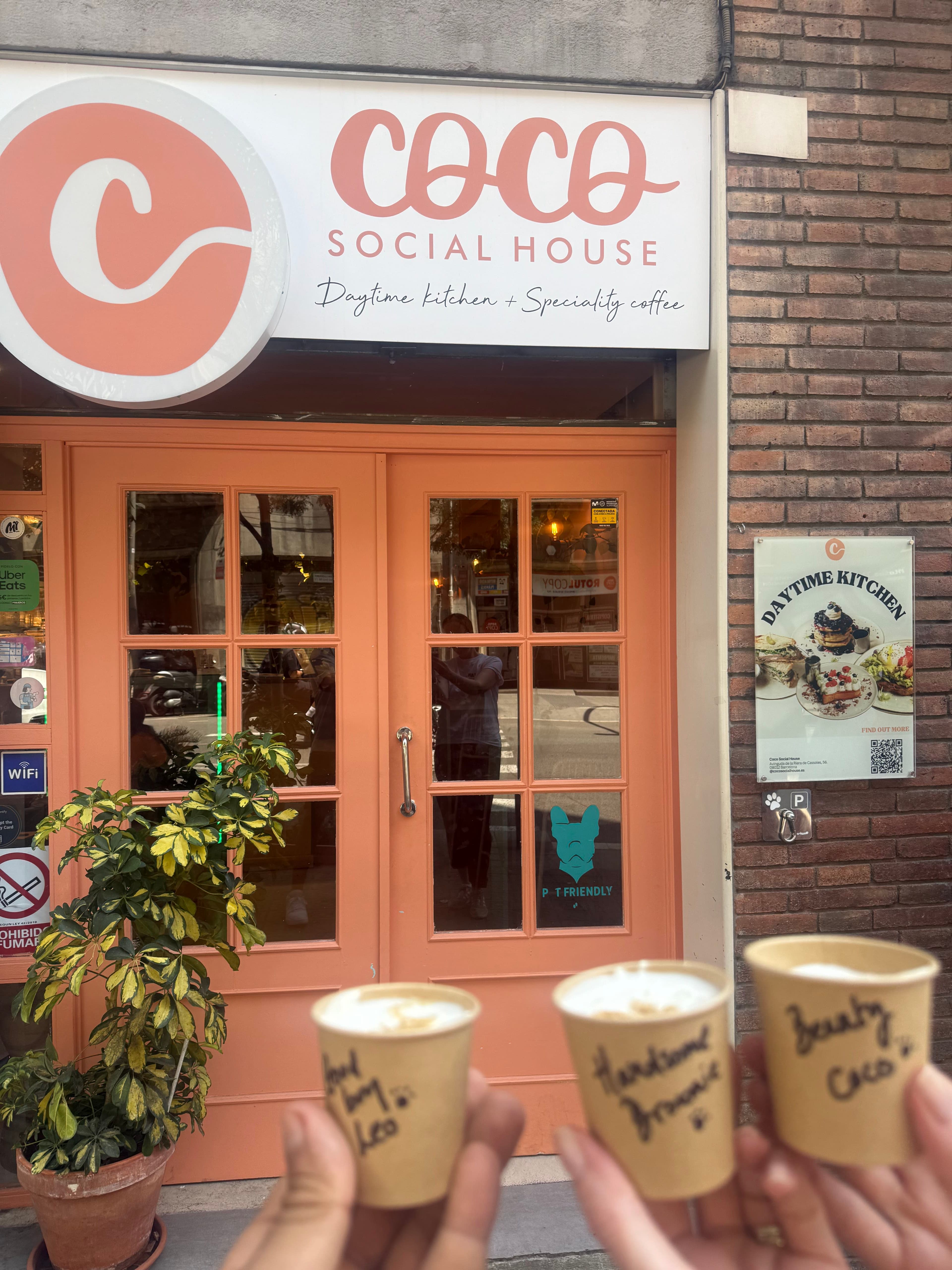 Coco Social House en Barcelona, Cataluña, España - Restaurantes pet friendly