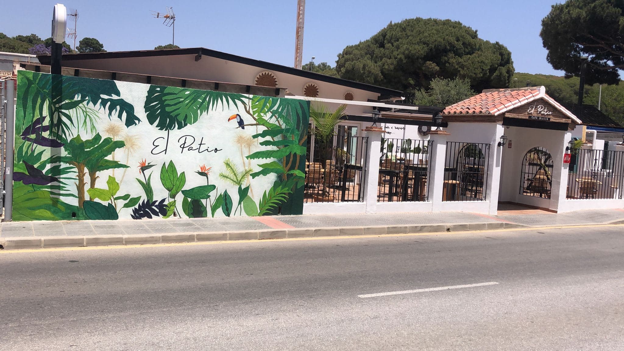 El Patio Bistro 3 en Marbella, Andalucía, España - Restaurantes pet friendly