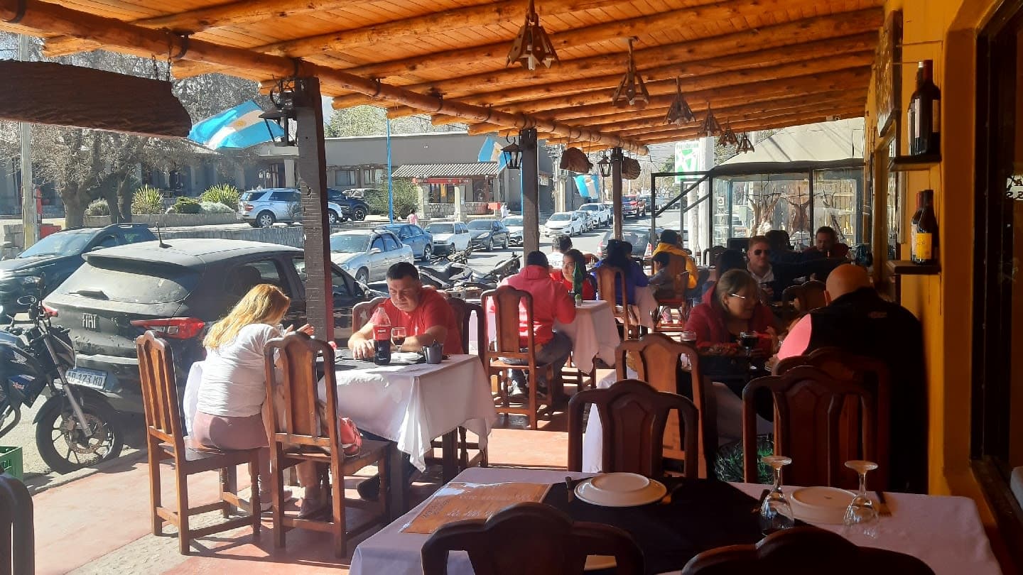 La Estancia De Los Santiagueños 3 en Tafí Viejo, Tucumán, Argentina - Restaurantes pet friendly