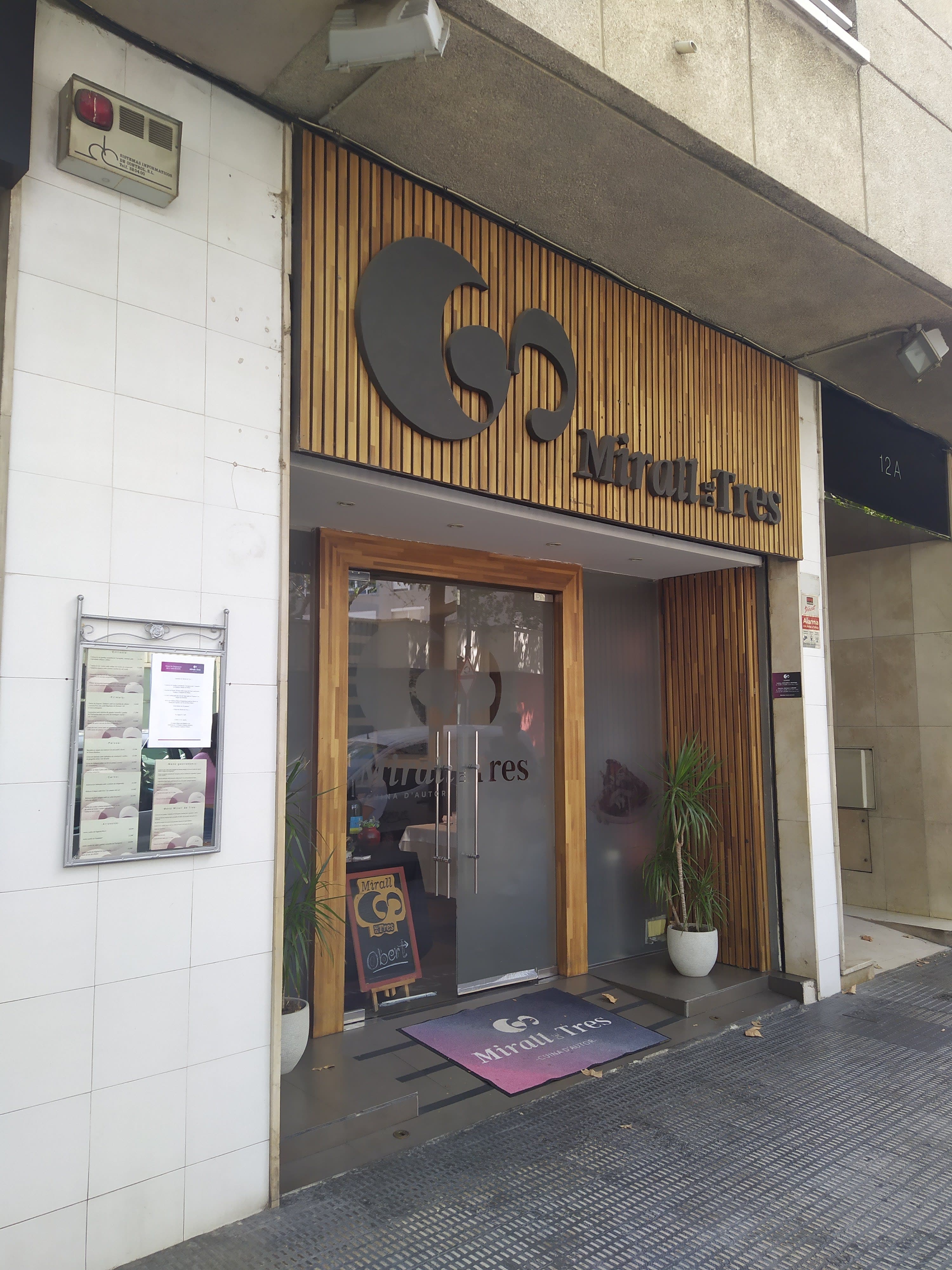 Mirall de Tres en Reus, Cataluña, España - Restaurantes pet friendly