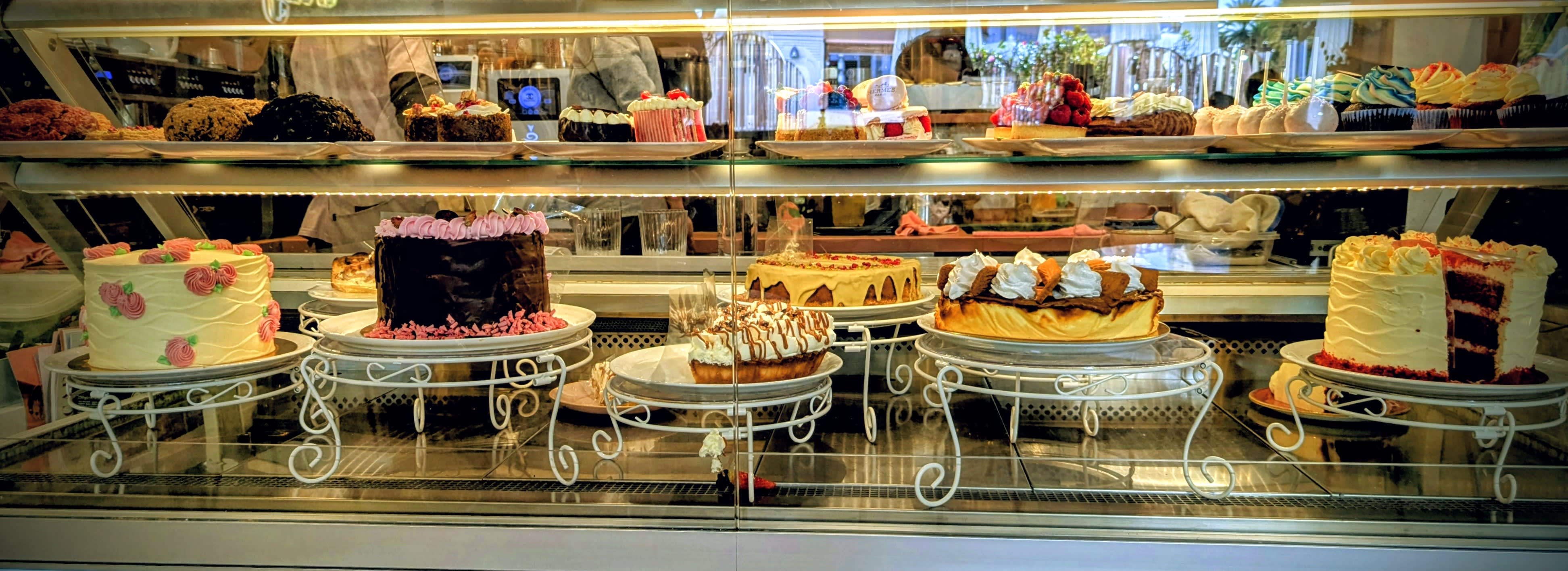 Rosas Café Marbella 2 en Marbella, Andalucía, España - Restaurantes pet friendly