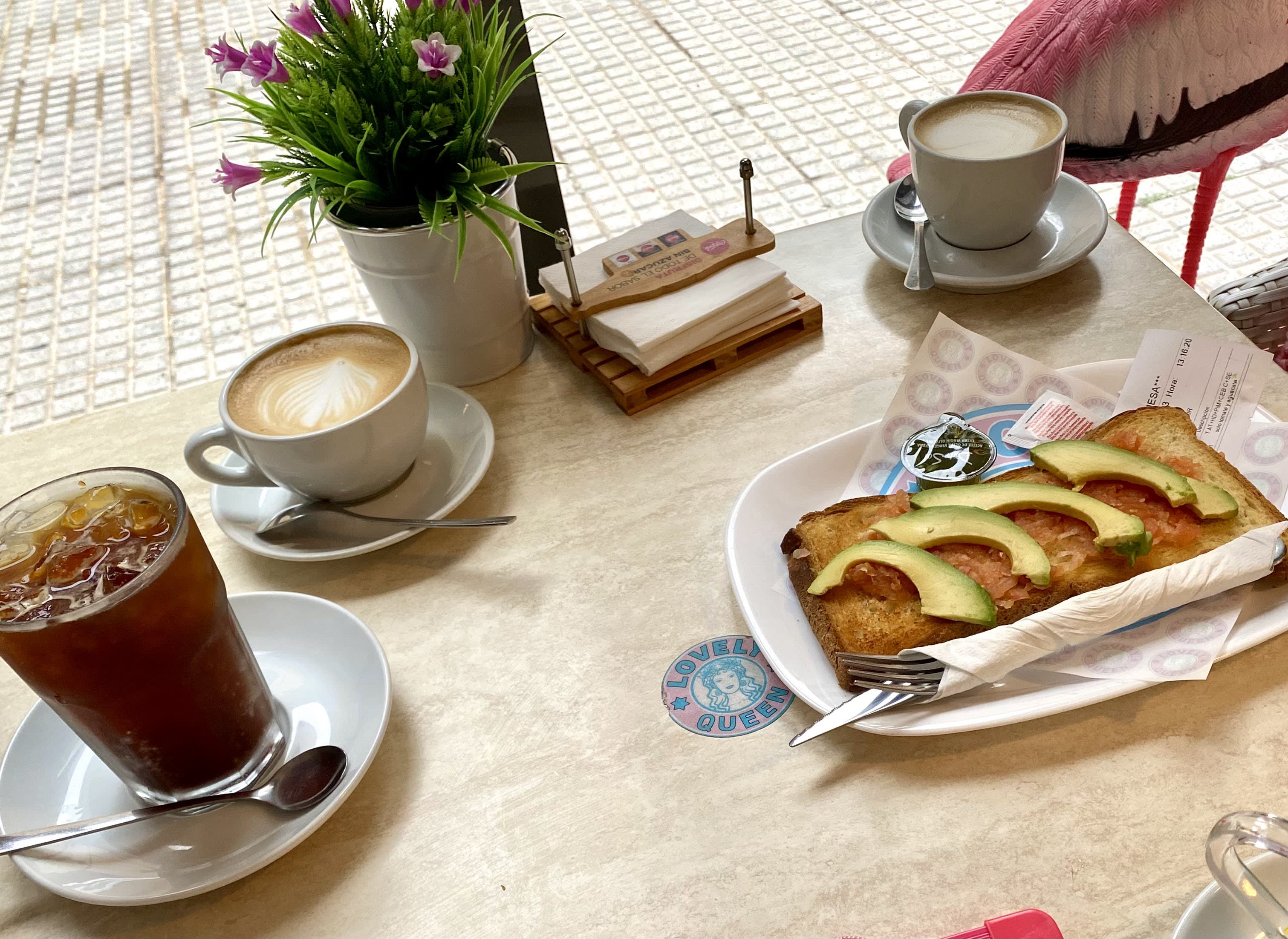 Lovely Queen Cafe 3 en Valencia, Valencia, España - Restaurantes pet friendly