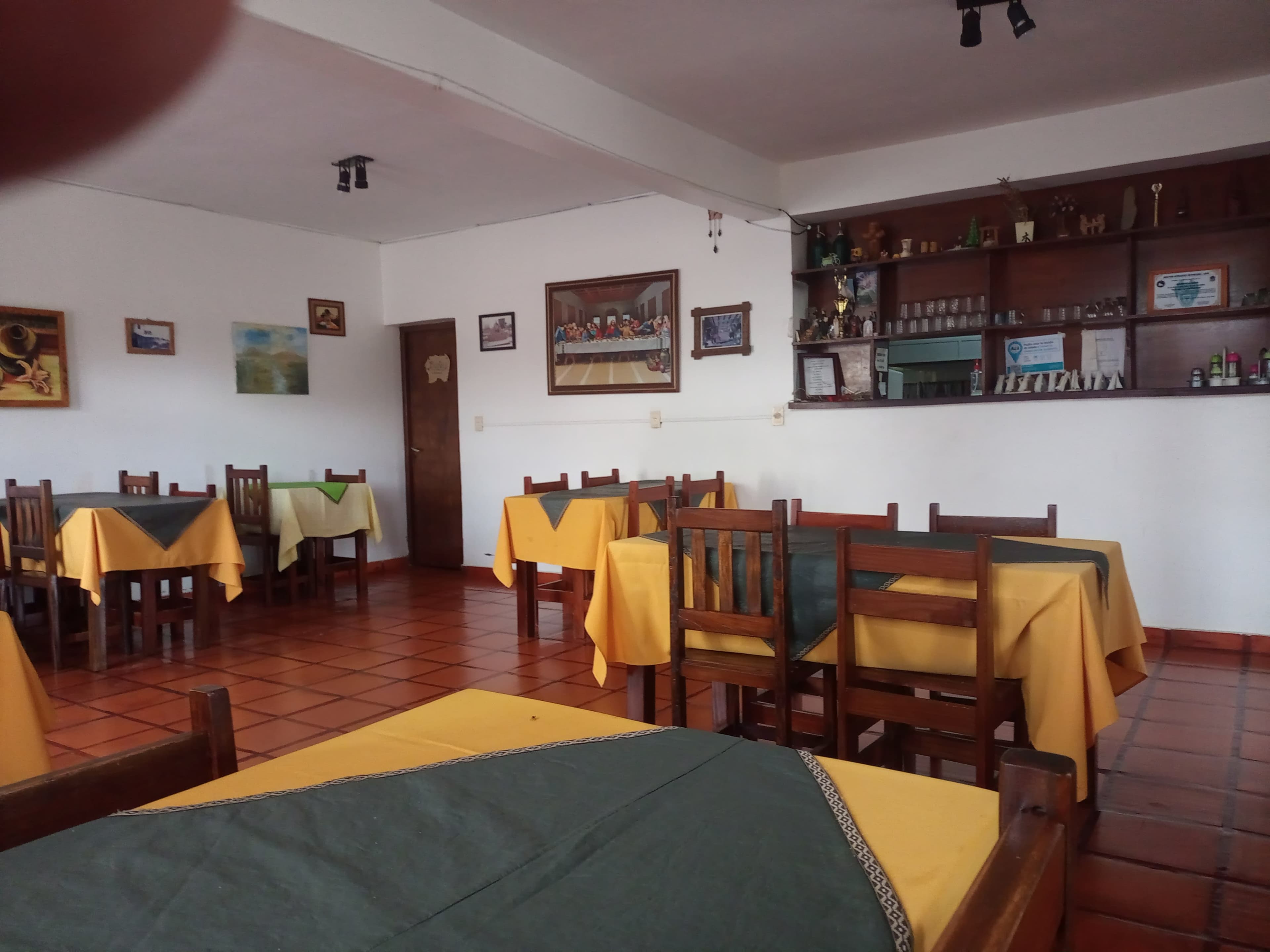Hostal La Querencia 2 en Tafí Viejo, Tucumán, Argentina - Restaurantes pet friendly