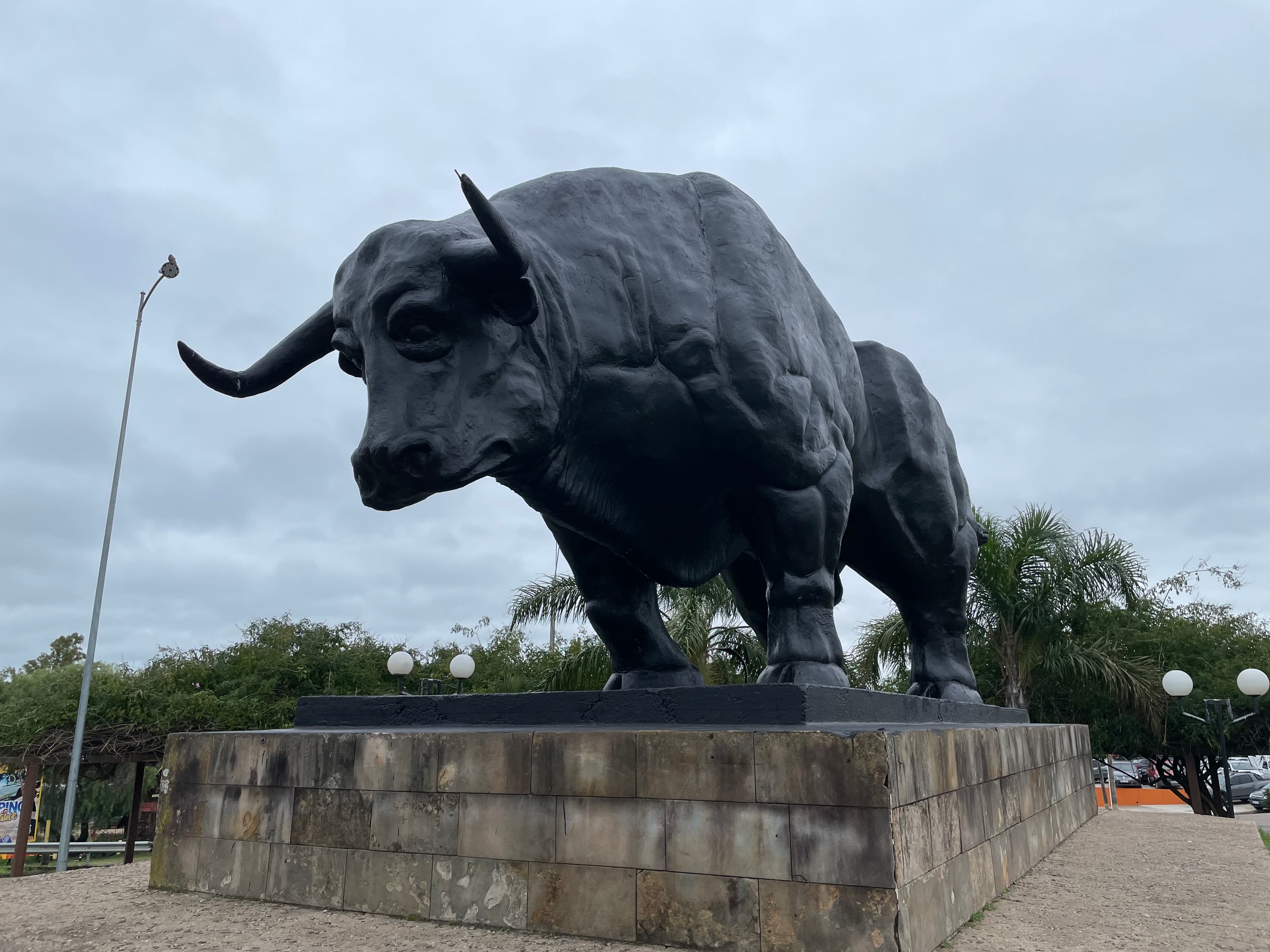 Monumento al Toro - Imagen 1