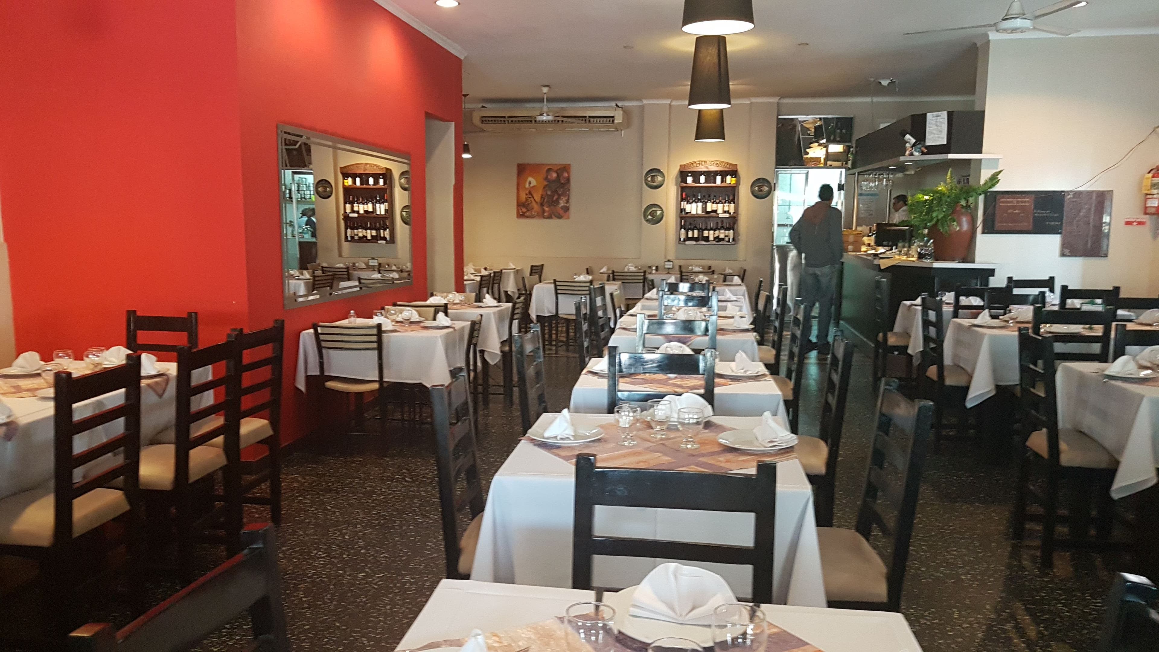 Restaurant Julian en Concepción, Tucumán, Argentina - Cafeterías y restaurantes pet friendly