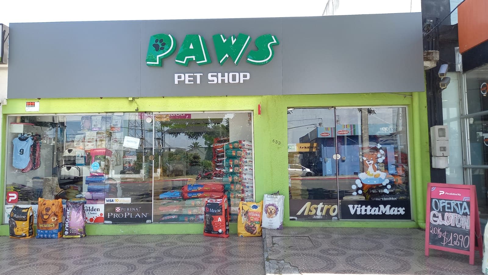 Paws Tienda de productos para Mascotas en Colonia del Sacramento, Colonia, Uruguay - Paseadores de perros