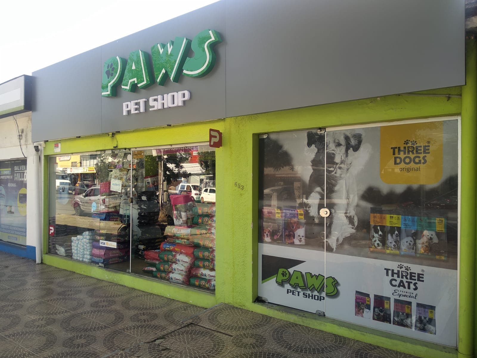 Paws Tienda de productos para Mascotas 3 en Colonia del Sacramento, Colonia, Uruguay - Paseadores de perros