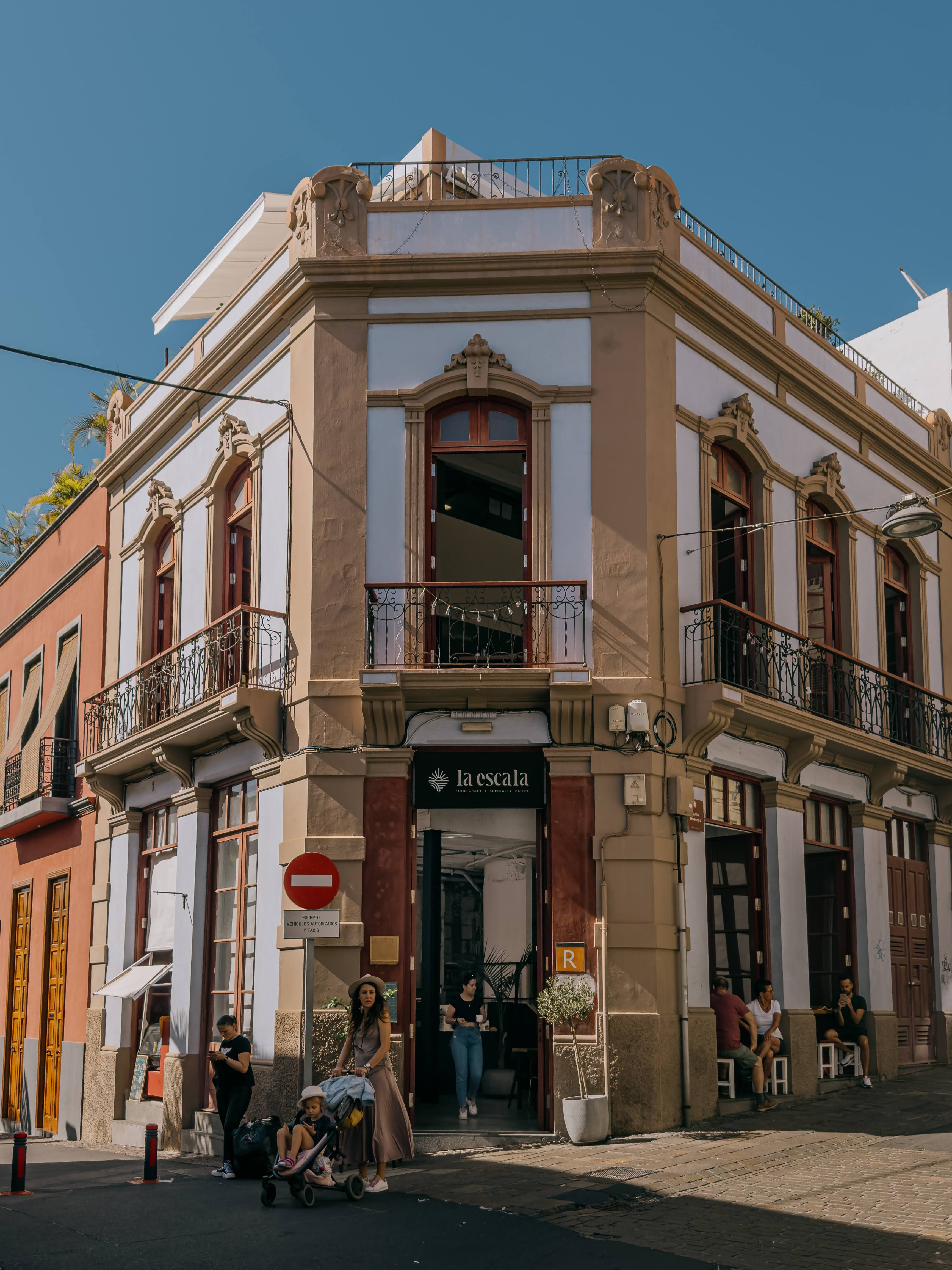 La Escala | Food Craft & Specialty Coffee 3 en Canarias, España - Cafeterías y restaurantes pet friendly