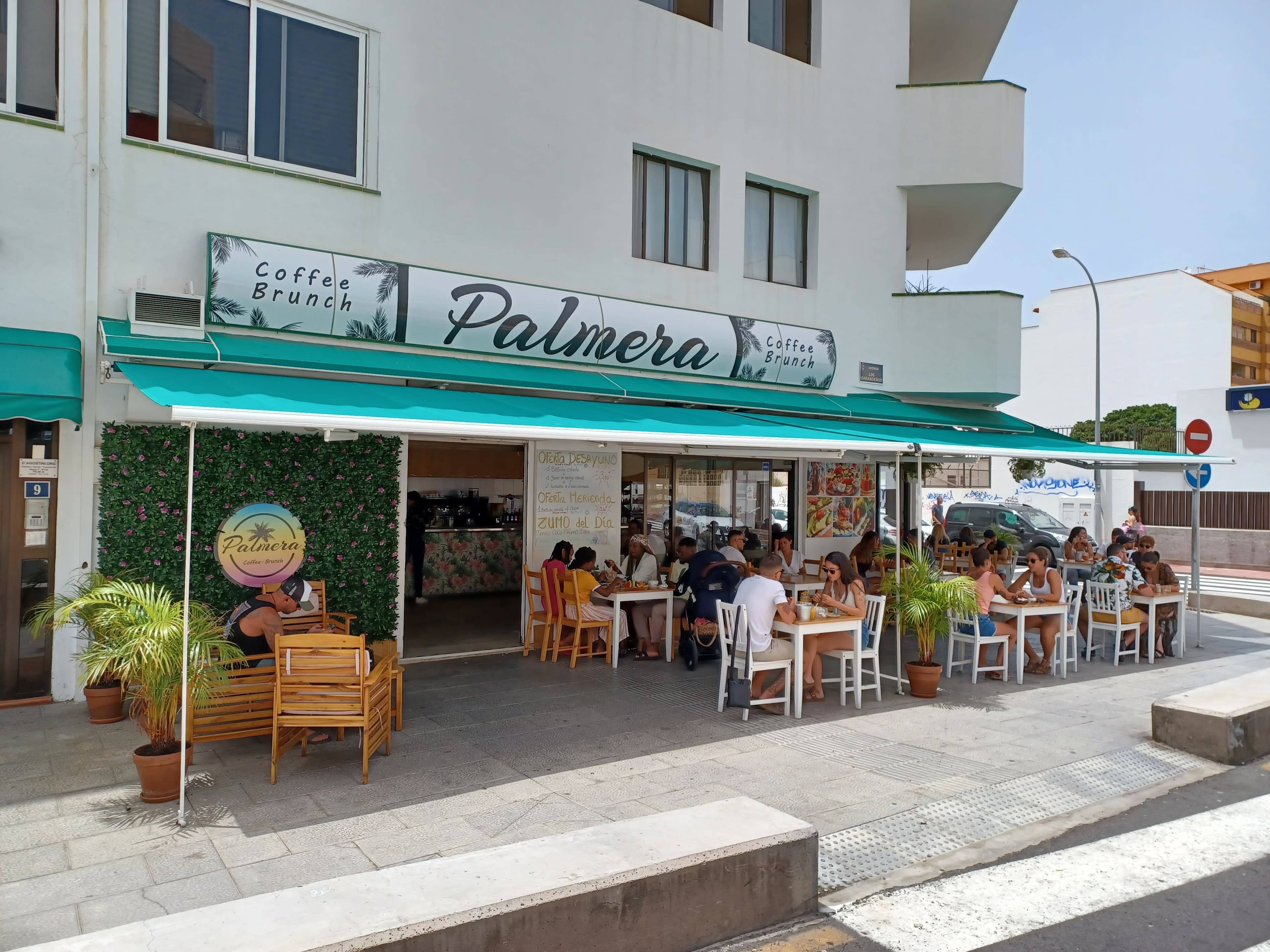 Palmera Coffee Brunch Tenerife Sur en Canarias, España - Cafeterías y restaurantes pet friendly