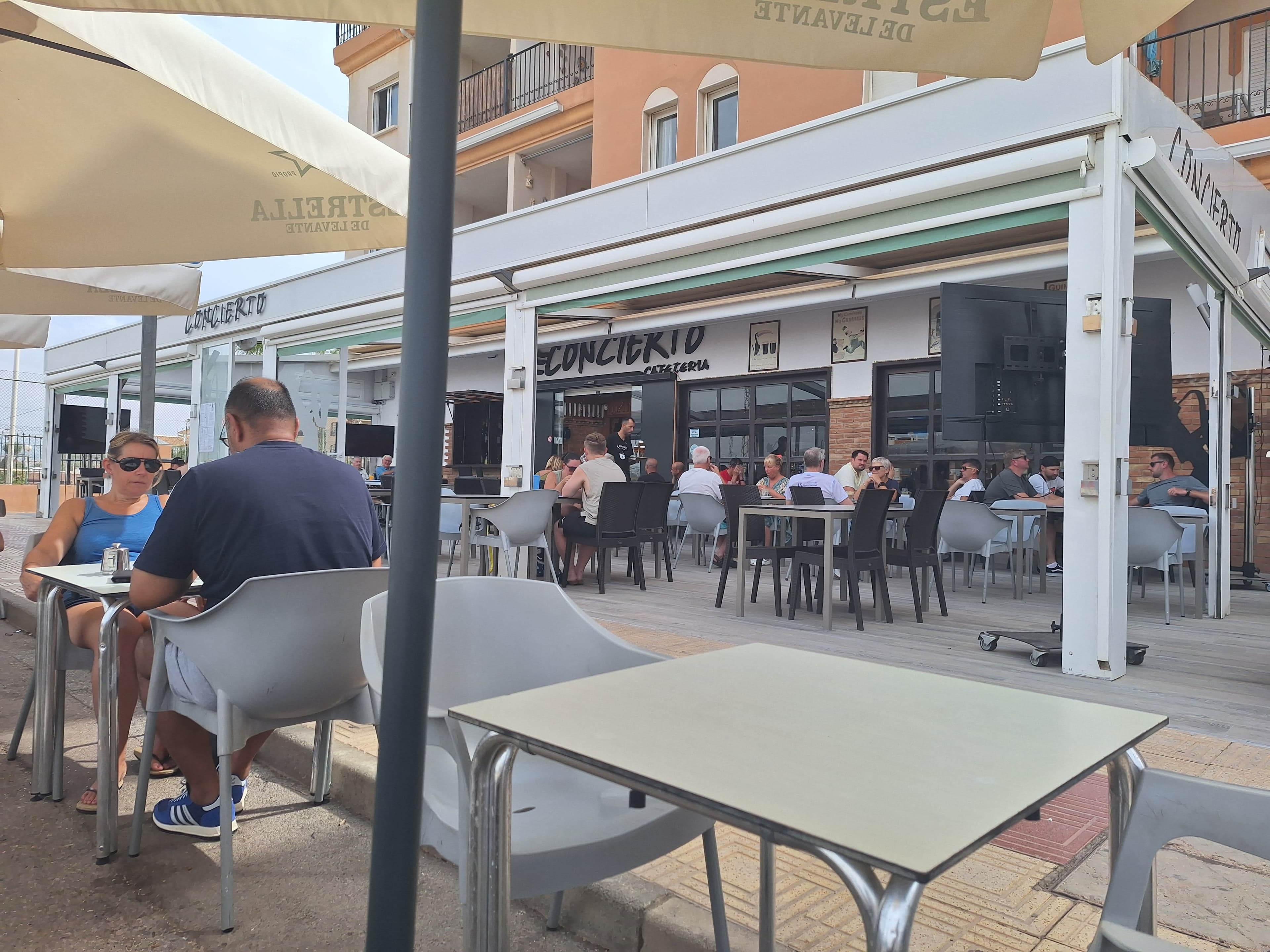 Cafeteria Concierto 2 en Orihuela, Valencia, España - Cafeterías y restaurantes pet friendly