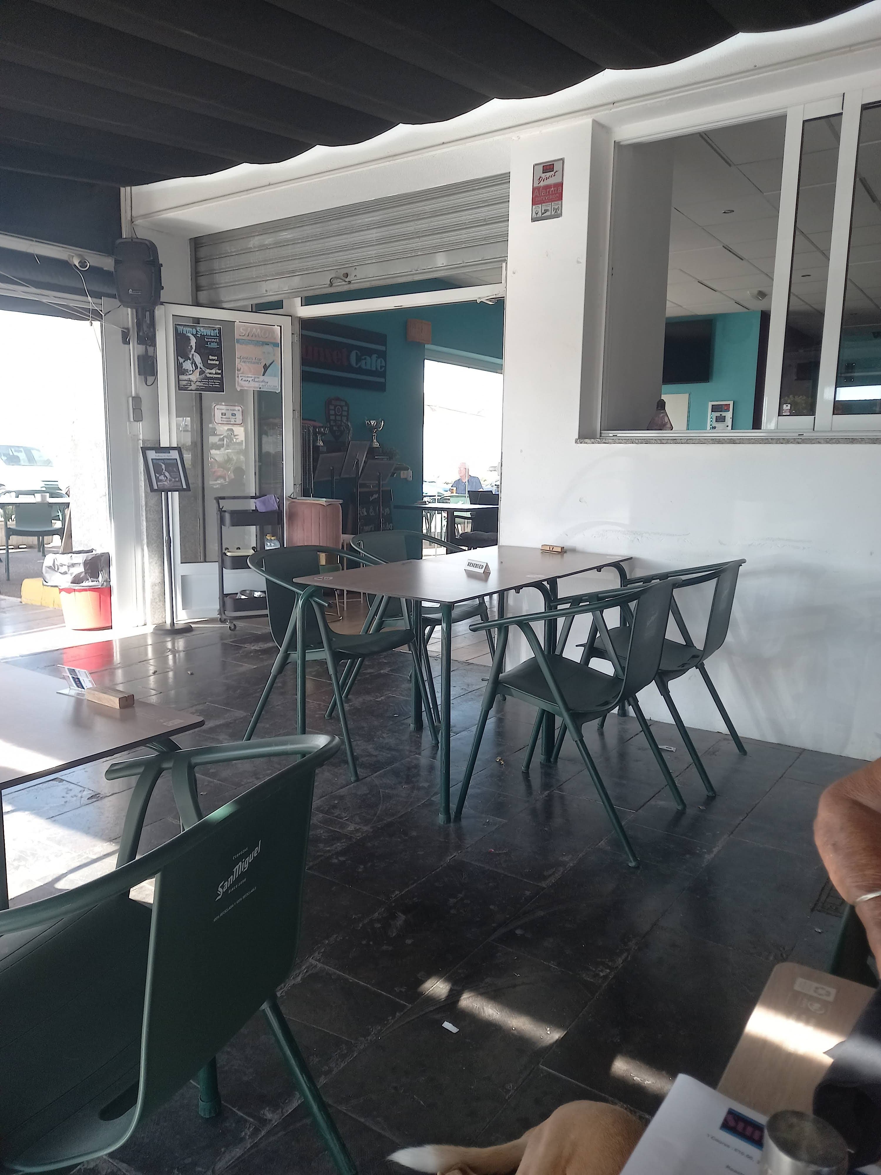 Sunset Cafe and Lounge 2 en Orihuela, Valencia, España - Cafeterías y restaurantes pet friendly