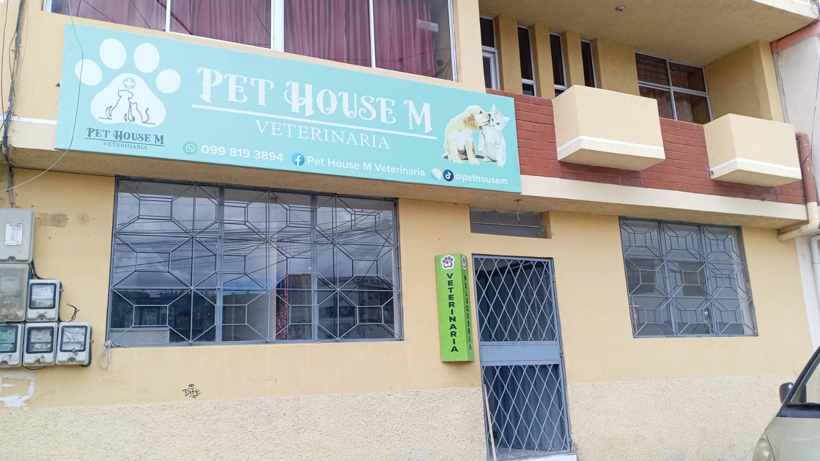Pet House M 2 en San Antonio de Pichincha, Pichincha, Ecuador - Peluquería para perros