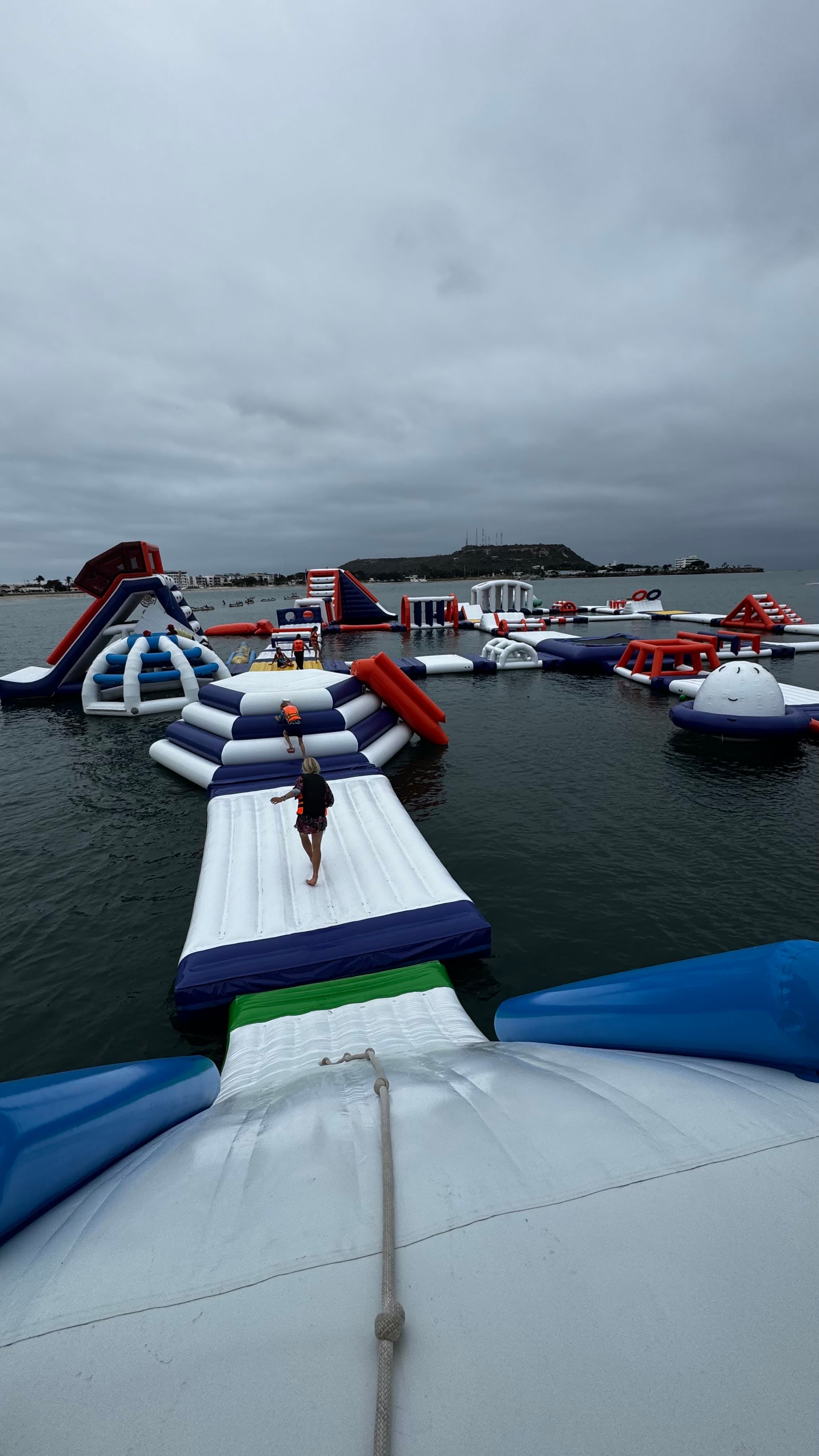 Aqua Park - Ecuador - Imagen 1
