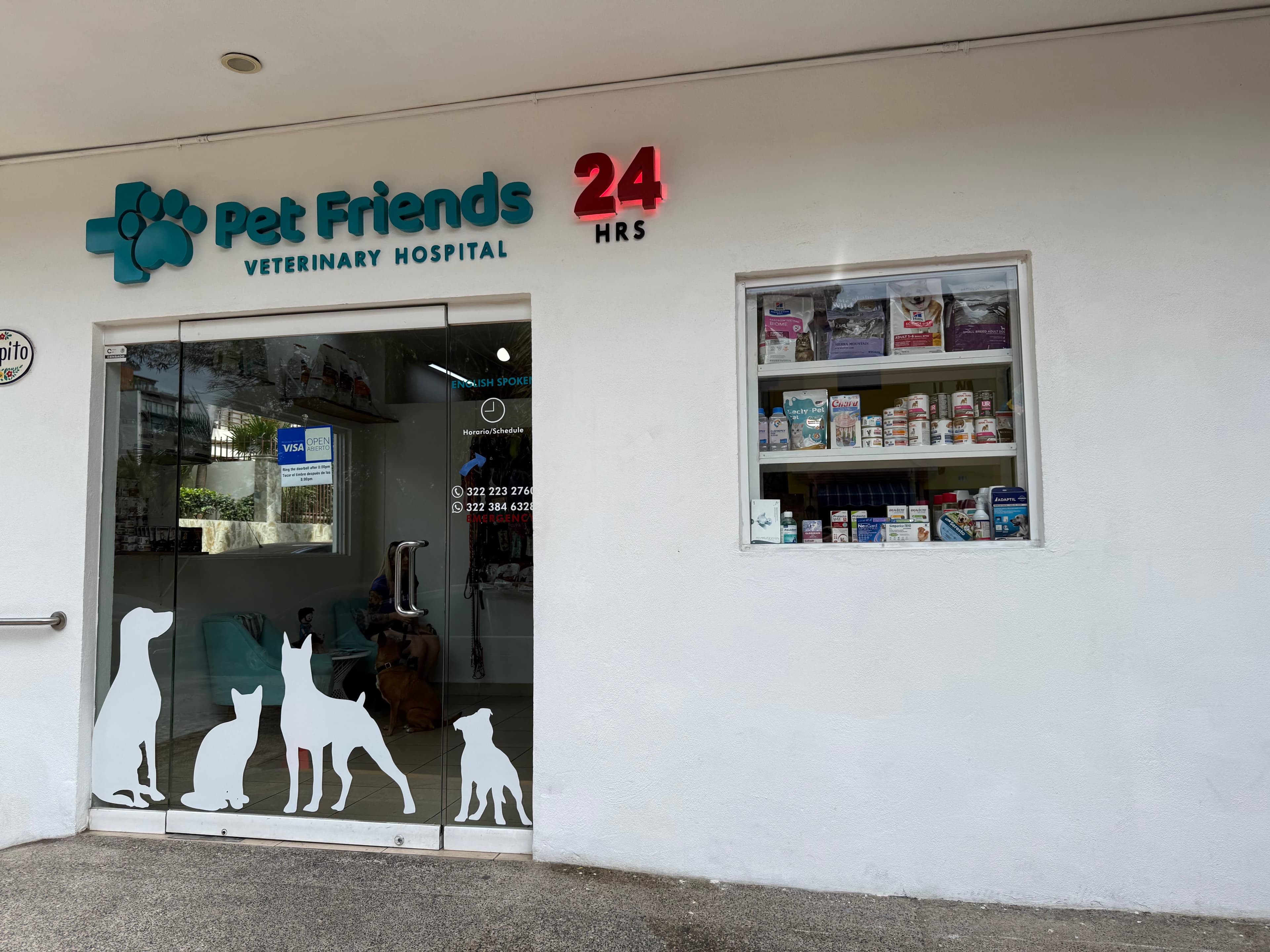 Pet Friends Veterinary Hospital 2 en Puerto Vallarta, Jalisco, México - Peluquería para perros