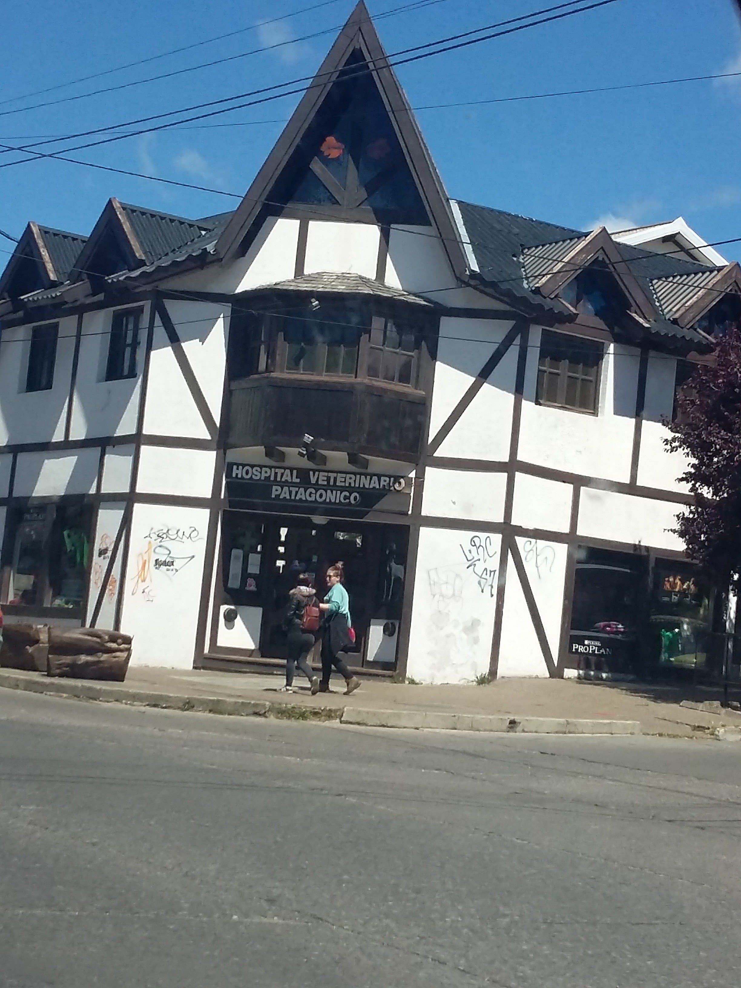Hospital Veterinario Patagónico 2 en Bariloche, Río Negro, Argentina - Veterinarios