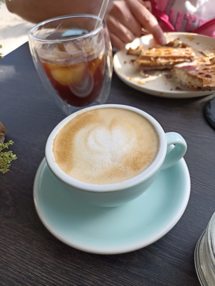 Wafflería Y Cafetería "volcán"