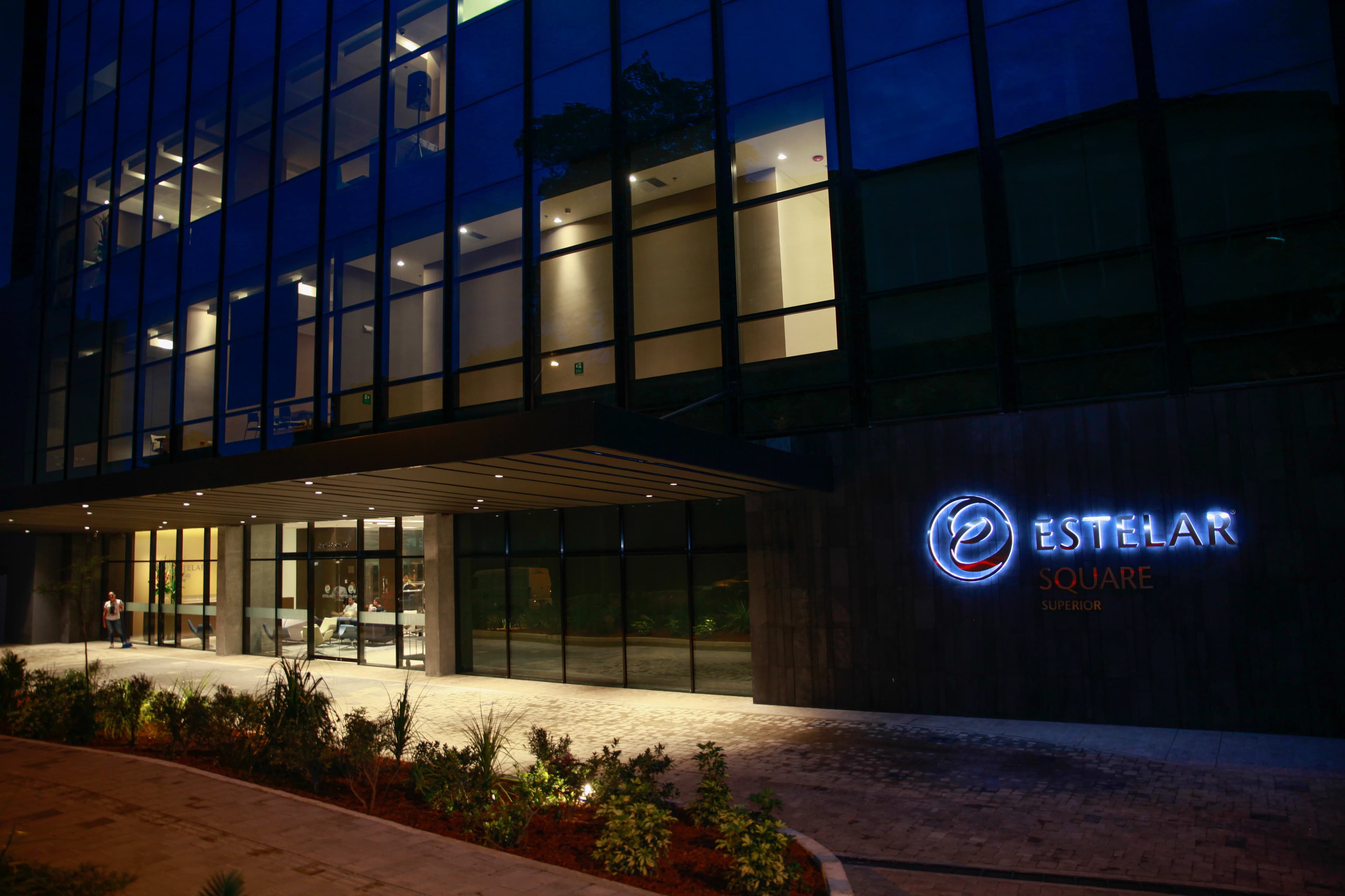 Estelar Square Hotel